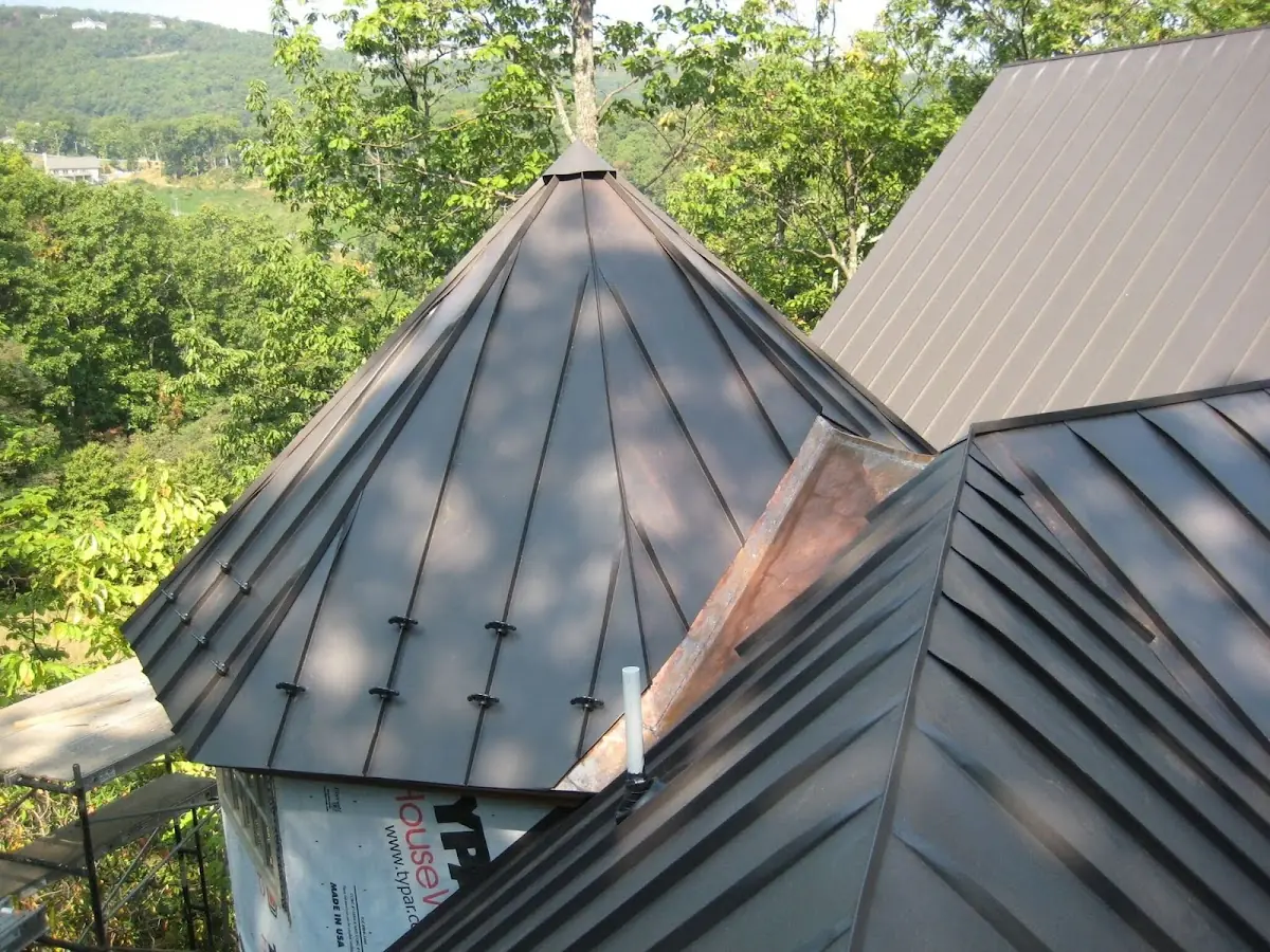 Professional Roof Tarp Installation by Craftsman Roofing in Calabasas Park